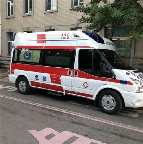 清丰选择我们的救护车出租,开启安心转院之旅